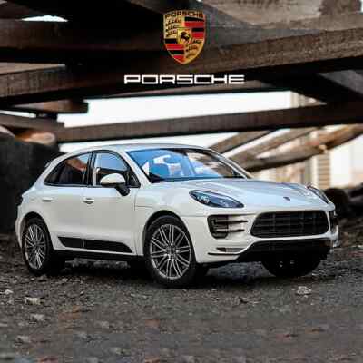 WELLY 1:24 Porsche Macan Turbo SUV Alloy Car Model Diecast Toy Vehicles Car