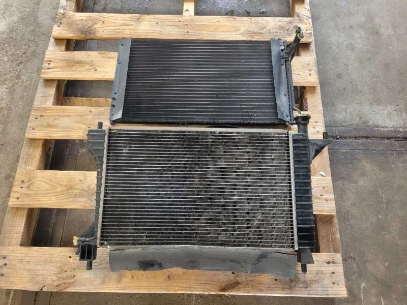 Ford Mustang GT 1994-1995 5,0 L radiador ventilador condensador automático tran delantero 2406 Foto 2 de 4