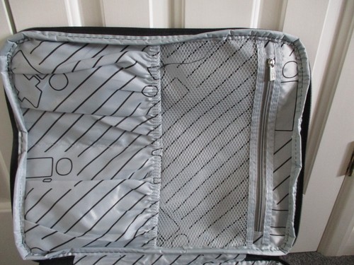 It Luggage - Black, Soft Shell, Lightweight, Small, Telescopic Handle Suitcase - Picture 11 of 14