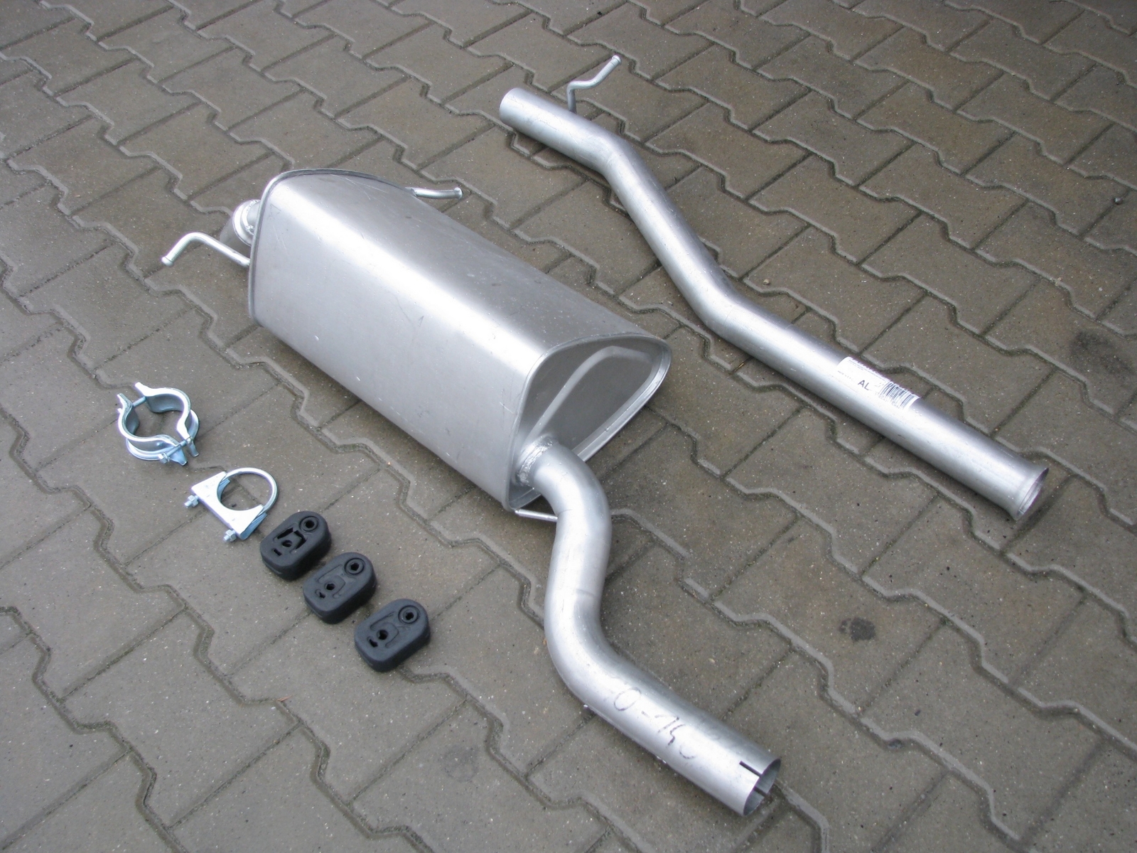 Silencieux Arrière D'échappement Pour Mercedes Classe C W203 C200 C220 CDI 2.2 - Acier Aluminié - Neuf Avec Kit