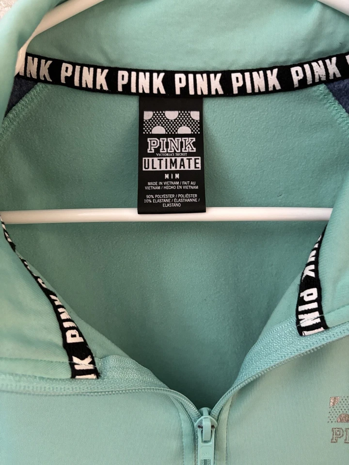 Victoria's Secret Green Ultimate Pullover Long Sleeved Athletic Top Size Medium - Image 4 of 4