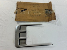 1958 Chevrolet Impala Pitchfork Molding Passenger Side Nos With Packaging 1958 Chevrolet Impala Pitchfork Molding Passenger Side Nos With Packaging