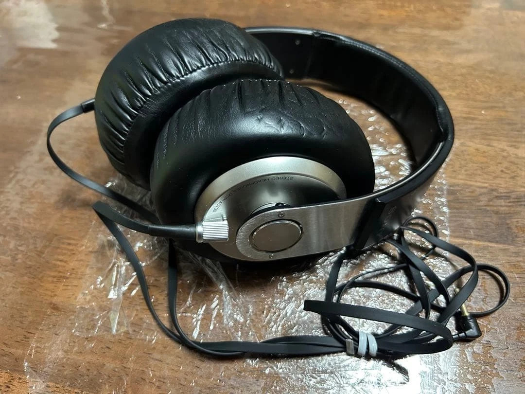 ソニー　SONY　ヘッドフォンMDR-XB700　EXTRA BASS SONY MDR-XB700 EXTRA BASS Sealed Headphone Tested Rare used Japan