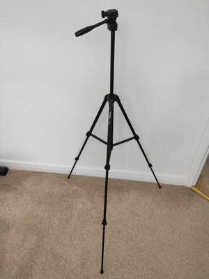 TRIPOD -VELBON PROFESSIONAL LIGHTWEIGHT & STURDY TRIPOD - MODEL EF 
