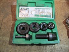 Greenlee 735BB Conduit Knockout Punch Set 1/2-1 1/4