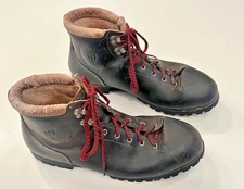 Vintage Vasque Hiking Boots Brown Leather Men's 13 D Mountaineering Italy 7506
