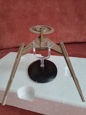 Star Trek Eaglemoss XL USS Discovery NCC-1031 Ship+Mag-MINT/Read its story below