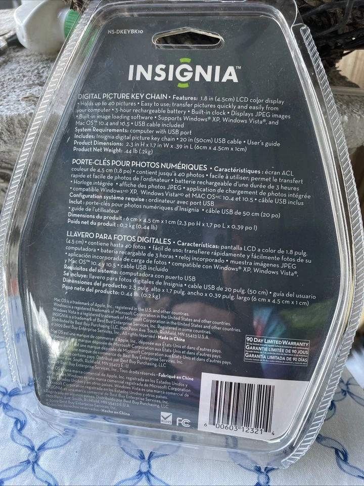 Insignia 1.8 inch LCD Digital Photo Key Chain Detachable New - Image 2 of 2