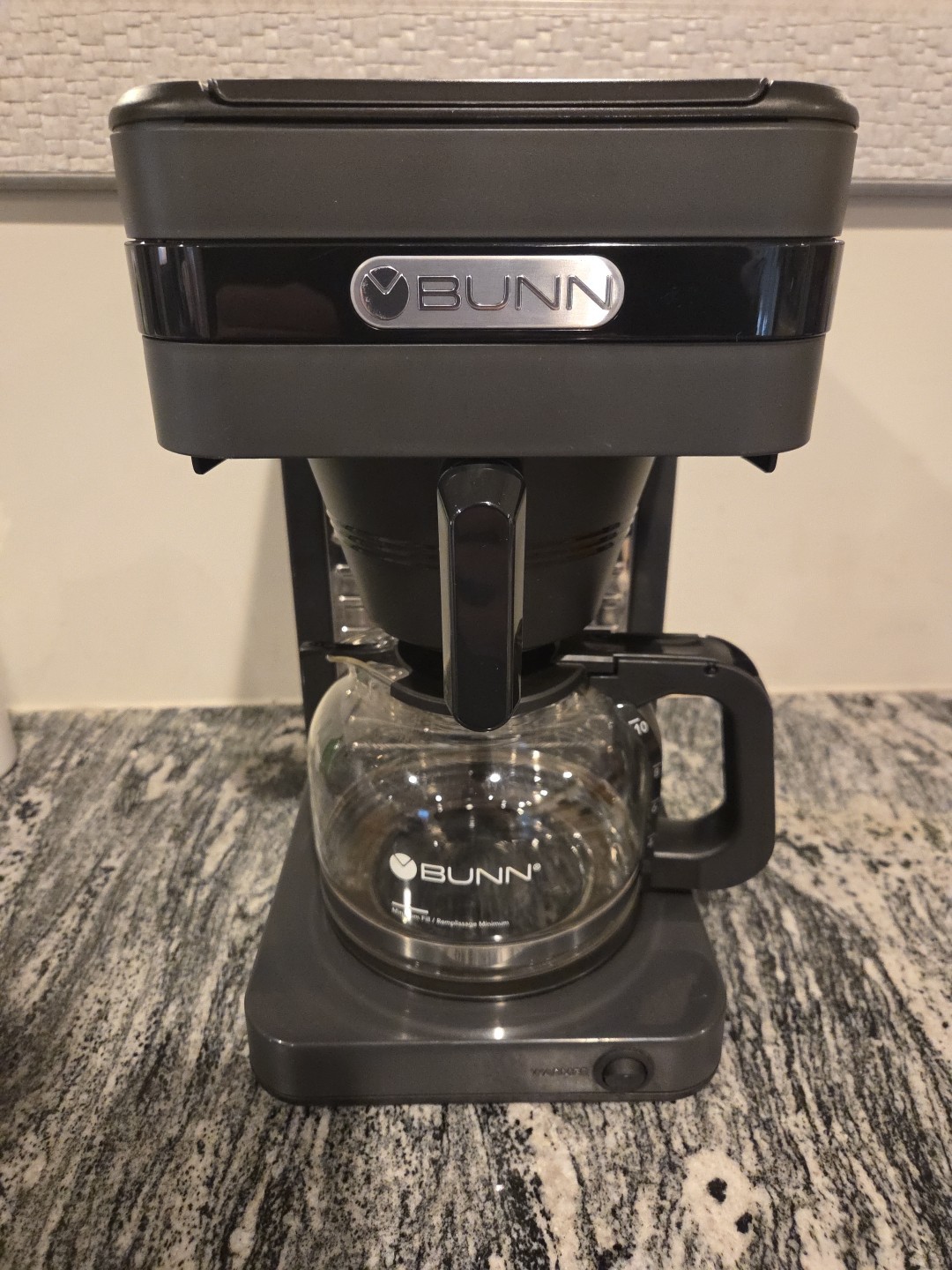 W 10 Cup Carafe, Read*