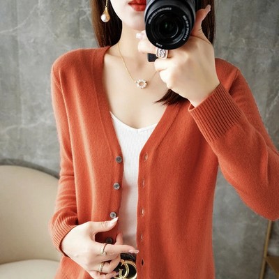 2024 New V-Neck Temperament Small Fragrant Wind Women Loose Sweater Sweater All