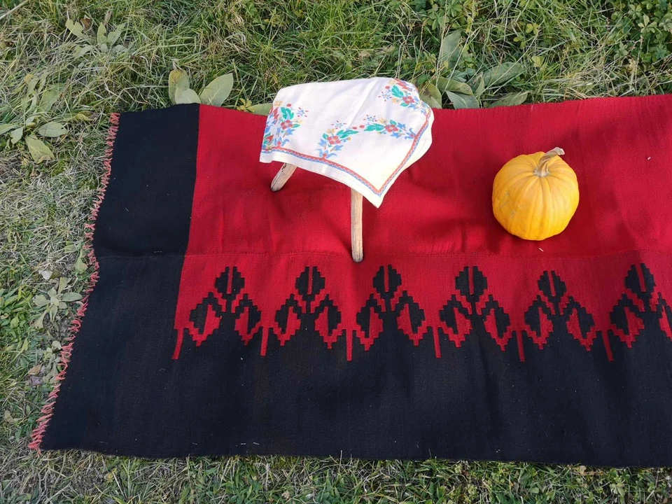 Hand woven on a loom runner, old natural sheep wool runner - Image 2 of 4