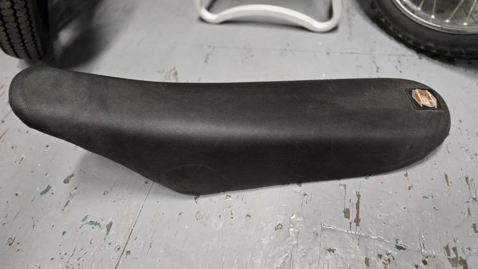 KTM EXC300 2004 ASIENTO (MERCADO DE ACCESORIOS) Foto 2 de 4