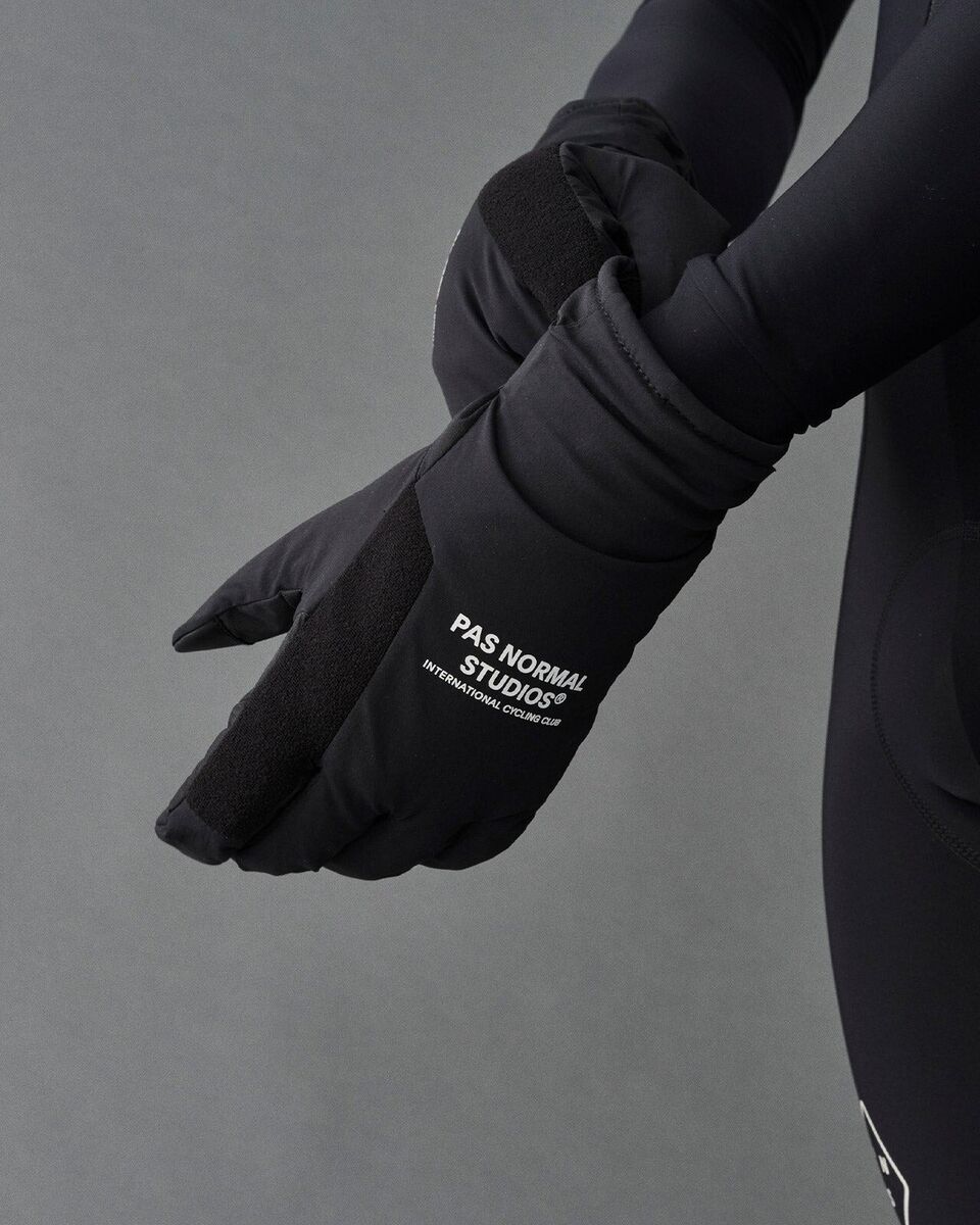 NEW Pas Normal Studios Size- L Logo Deep Winter Gloves Black NEW Pas Normal Studios Size- L Logo Deep Winter Gloves Black