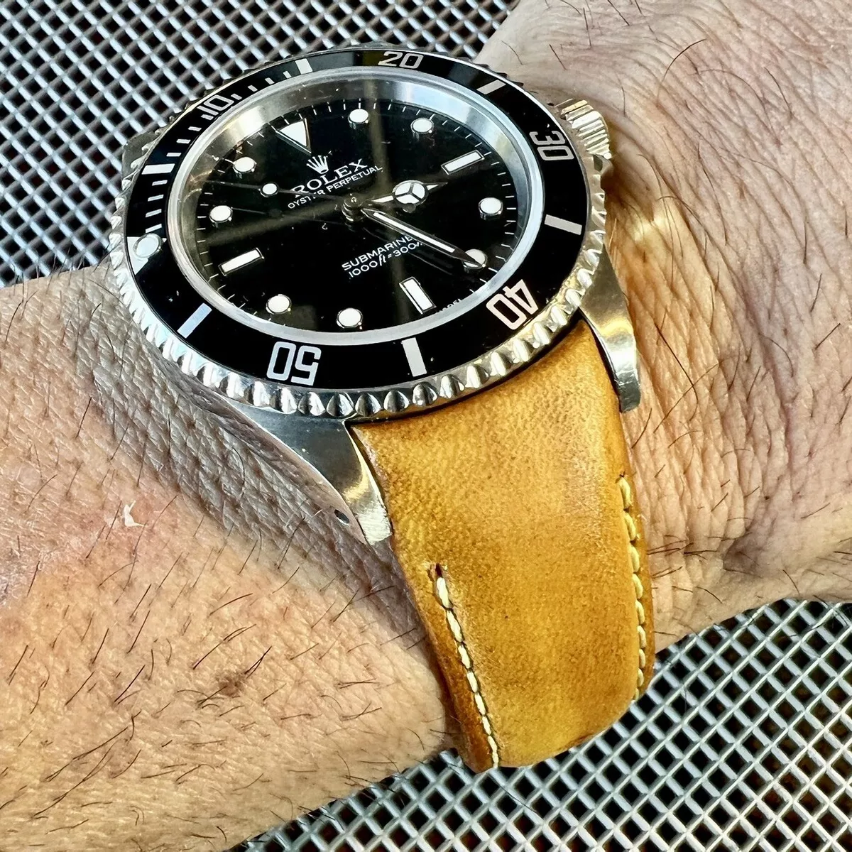 Rolex explorer 1 top with leather strap