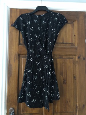 h&m wrap dress black