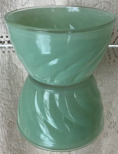 Vtg Anderson Erickson Dairy Swirl Green Glass Bowl Collectible