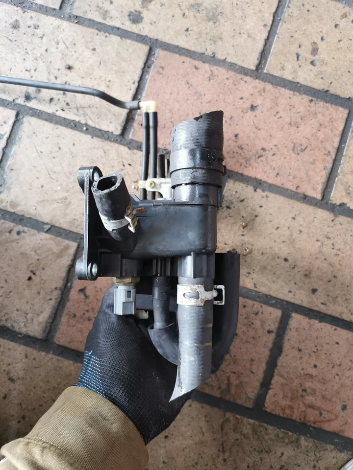 Carter termostato originale Mazda 5 CR19 flangia refrigerante termostato LF941517Z - Immagine 4 di 4