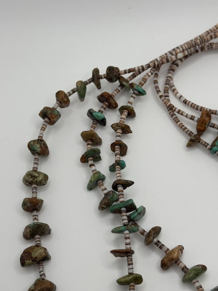 Vintage Santo Domingo Turquoise Nugget Heishi Triple Strand Necklace Foto 4 de 4