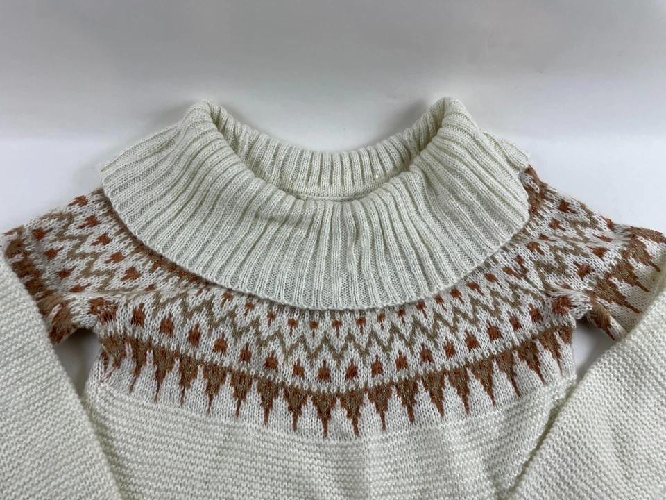 Suéter Maurices Para Mujer Talla Mediana Crema Marrón Dorado Pullover Azteca Capucha Cuello Foto 3 de 4