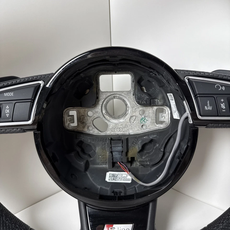 Audi Q5 2017 cuero volante inferior plano OEM Foto 2 de 4