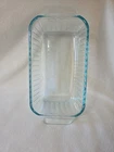VINTAGE PYREX 1.5 QUART LOAF PAN - LIGHT BLUE TINT - USA