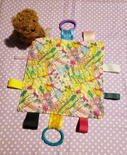 BABY CRINKLE SQUARE - SPLASH  SENSORY TAGS  TEETHERS -NEW -HOME SEWN - READ