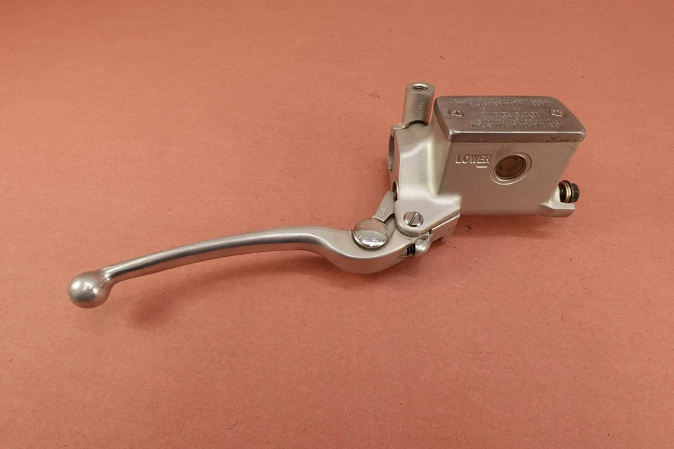 Conjunto de cilindro maestro de freno delantero Suzuki Boulevard C50 VL800 2005-2009 Foto 3 de 4