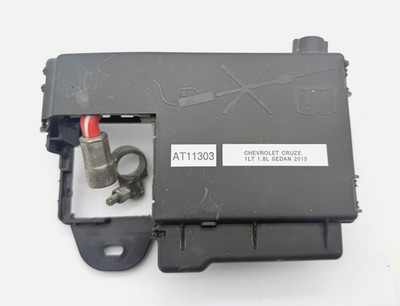 OEM 11-16 Chevrolet Cruze J300 Positive Battery Terminal Junction Cable Unit