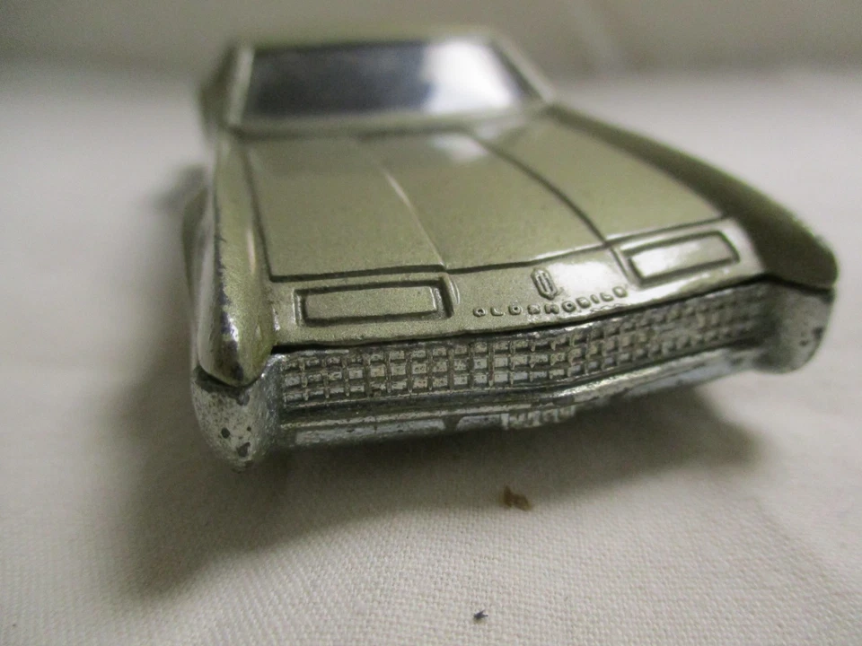 Modellino Politoys n 567 Oldsmobile Toronado scala 1:43 - Immagine 3 di 4