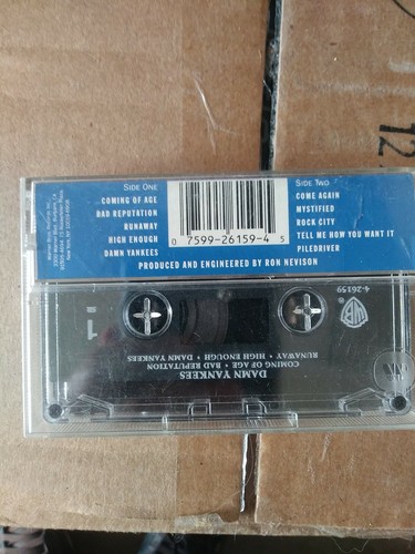 Damn Yankees - Self-titled - Cassette - Picture 2 of 3