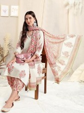Women Plus Size Floral Printed Cream Kurta, Pants  Dupatta, 3 Piece Salwar Top