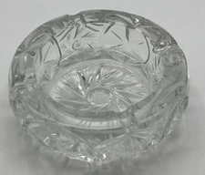 Ashtray Heavy Cut Glass Crystal Pattern Etched 8 Point Star Cigar Vintage