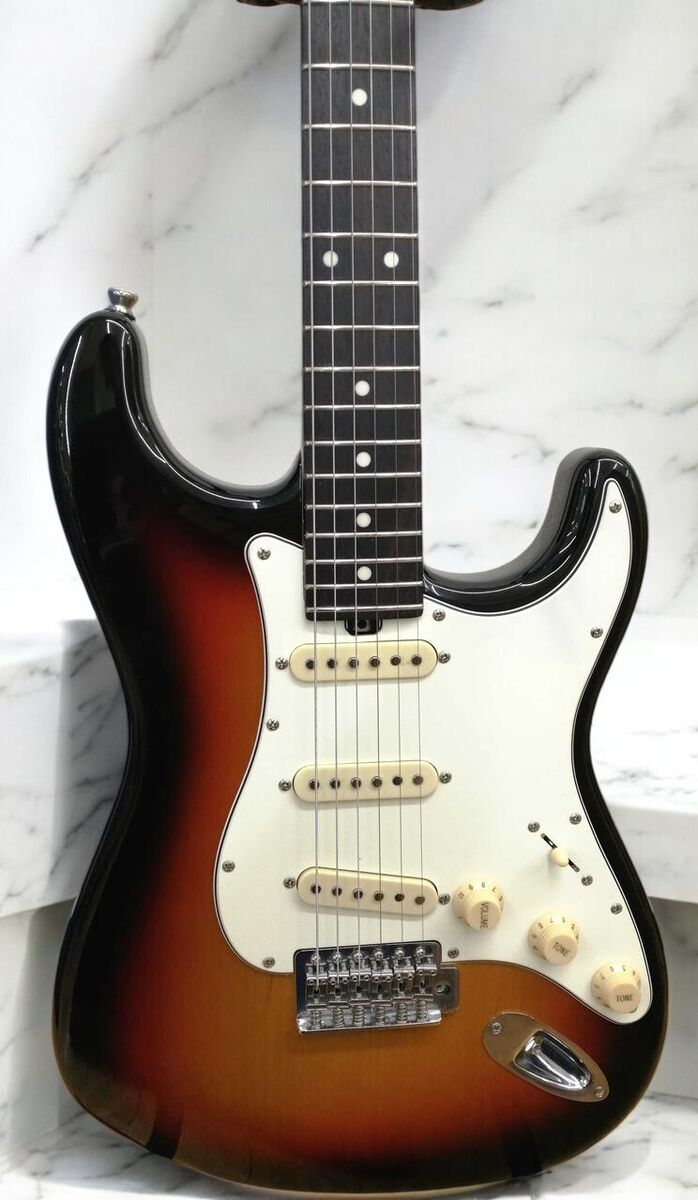 Bacchus BST-500G R/3TS Electric Guitar with Balanced Bacchus BST-500G R/3TS Electric Guitar with Balanced