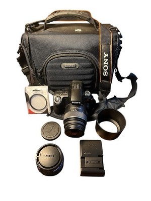 Sony Alpha SLT-A33 14.2MP Digital SLR Camera - Black (Kit w/ DT