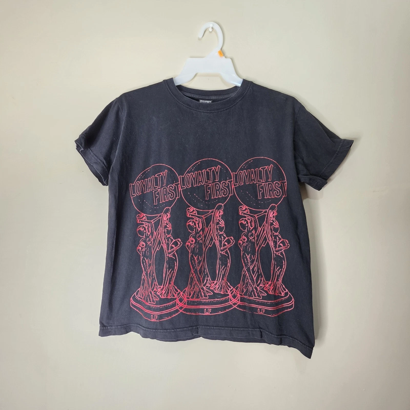 Sun Tees Loyalty First Graphic T-Shirt Black Red Print Size M Streetwear