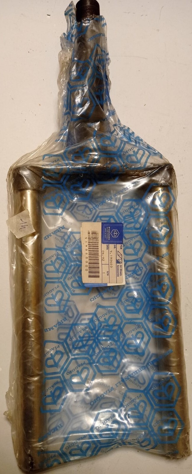Foto 1 di 2