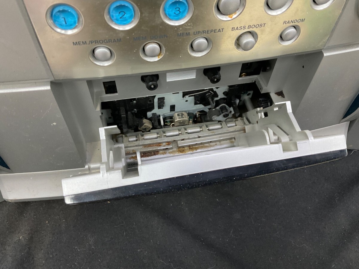 VINTAGE Emerson 3 CD Changer w/ Cassette Player Radio 2 Speakers