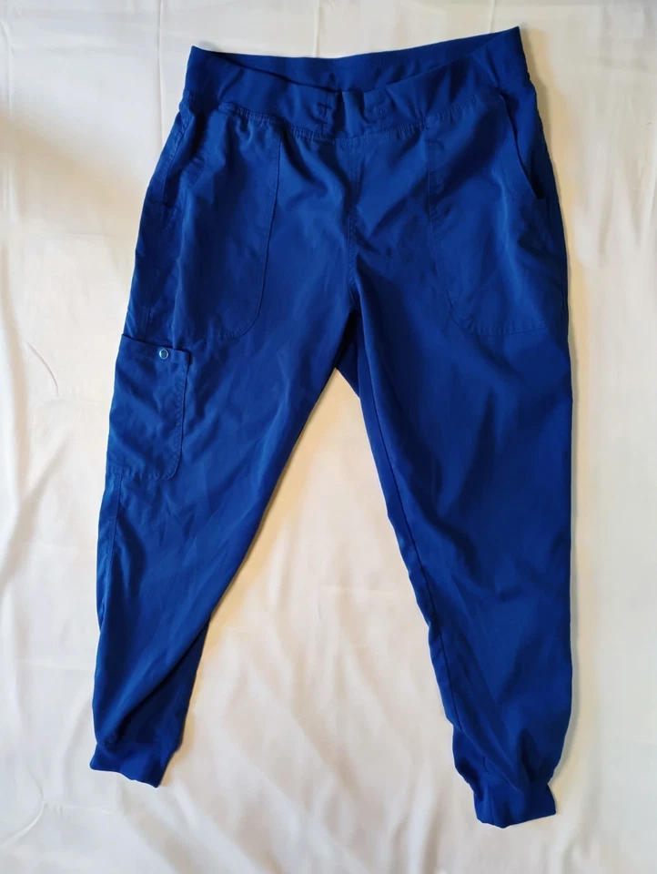 Lot of 4 Scrubs - 3 Bottoms 1 Top Dickies Skechers MedCouture Sctubstar Medium - Image 2 of 4