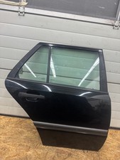 CX7* Mercedes W202 1998 Kombi Tür Hinten Rechts Farbe : 197 (Obsidianschwarz) CX7* Mercedes W202 1998 Kombi Tür Hinten Rechts Farbe : 197 (Obsidianschwarz)