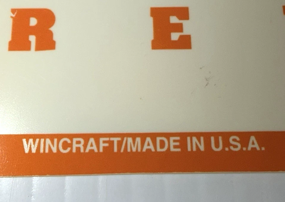 Letrero de plástico vintage de vestuario de voluntarios de Tennessee Wincraft EE. UU. 19' x 8,5" Foto 2 de 4