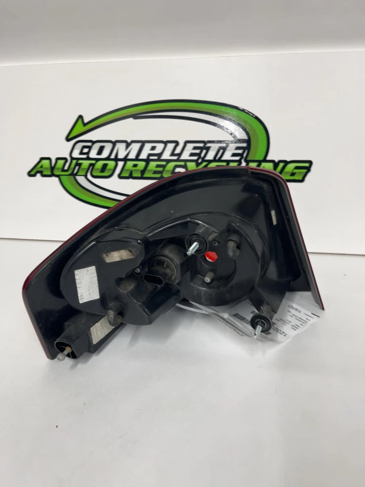 Conjunto de luces traseras derecha derecha Dodge Avenger 2011-14 Foto 3 de 4