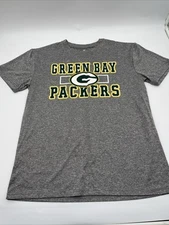 Green Bay Packers Women’s Large T-Shirt (Slight Staining)