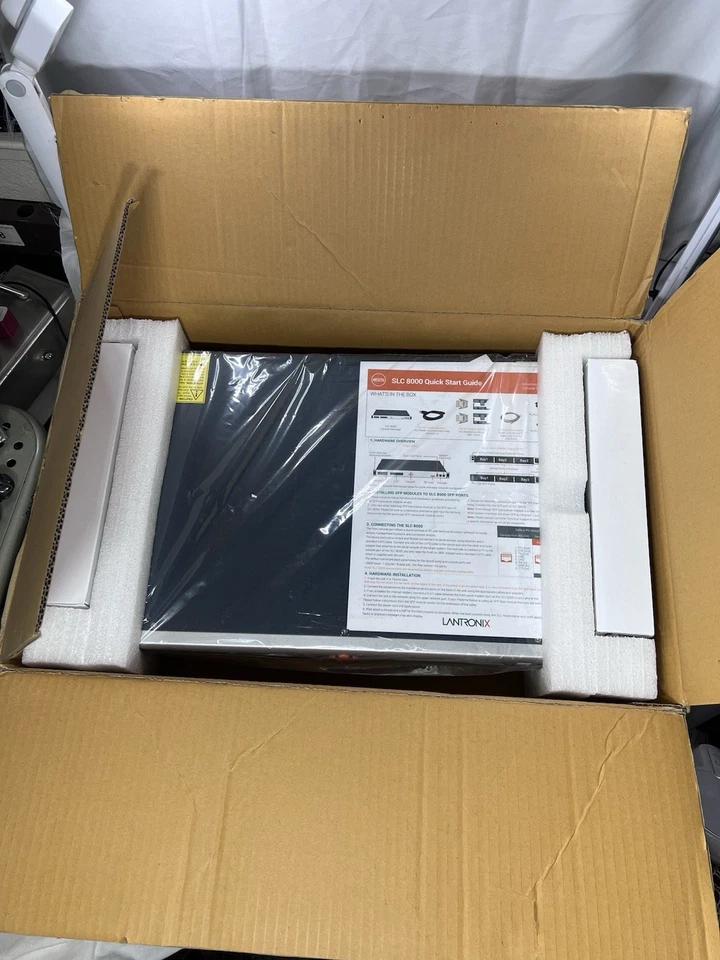 NIB LANTRONIX SLC 8000 Advance Console Manager   SLC80322201S 32 Ports Rj-45 - Image 2 of 4