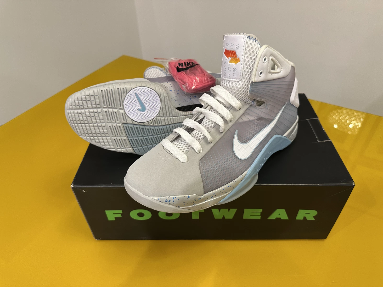 Nike Hyperdunk Supreme Marty Mcfly Retour vers le futur
