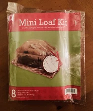 Mini Loaf Kit For Baking & Gifting 8 Plates 8 Bags 8 Ribbon Ties & 8 Gift Tags