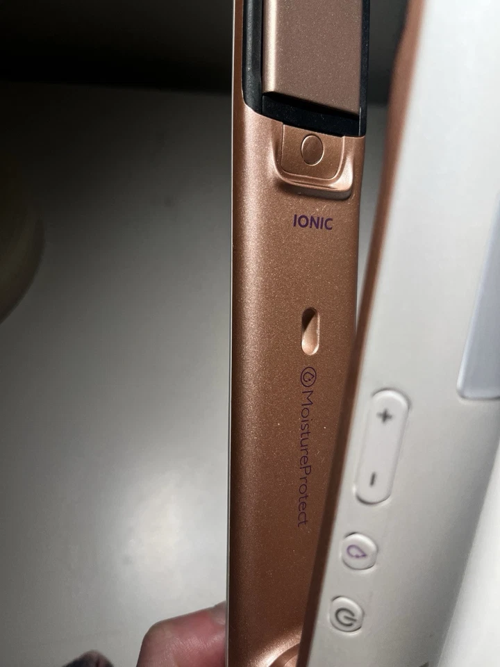 Philips MoistureProtect Sensor Hair Straightener HP8372/00  - Image 4 of 4