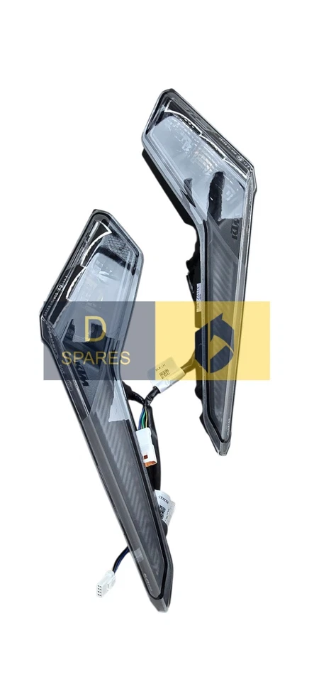 INTERMITENTES DELANTEROS PATAS Y DERECHOS KTM RC390 RC125 RC200 GEN 3 JY401038 y JY401039 Foto 3 de 4