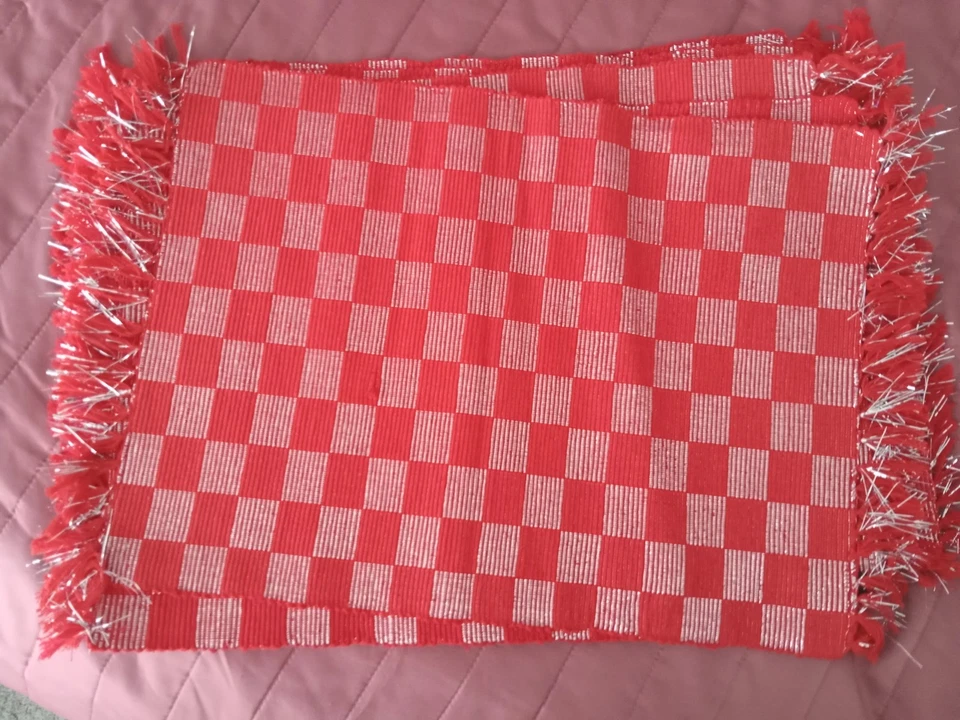 Tahari Home Tischsets 8er Set Rot Kariert Baumwolle Metallic