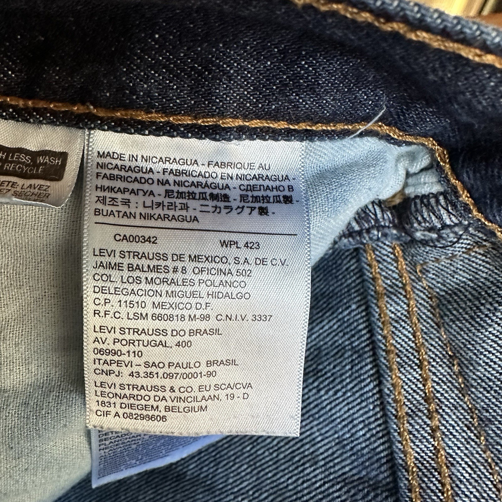 Levi's Men's 517 Bootcut Denim Blue Jeans 36x30 Dark Wash - Small Fray On Leg thumbnail 8