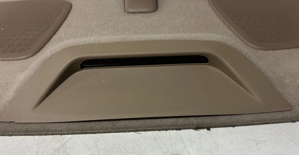 Buick Lucerne 2006 equipamiento bandeja moldura, cubierta de altavoz trasero Foto 4 de 4